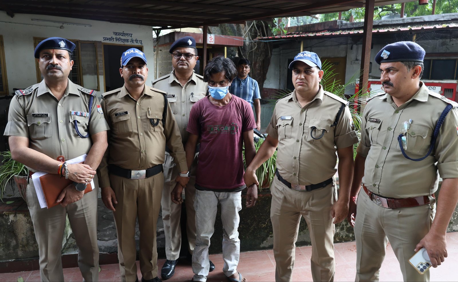 नशे के लिए बंद घर मे सेंधमारी कर उड़ाए 8 लाख के गहने, गिरफ्तार